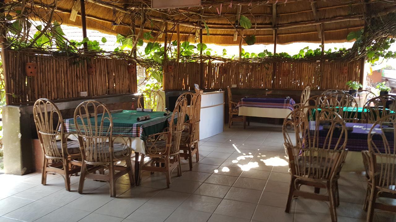 Phenicia Motel Entebbe Exterior foto